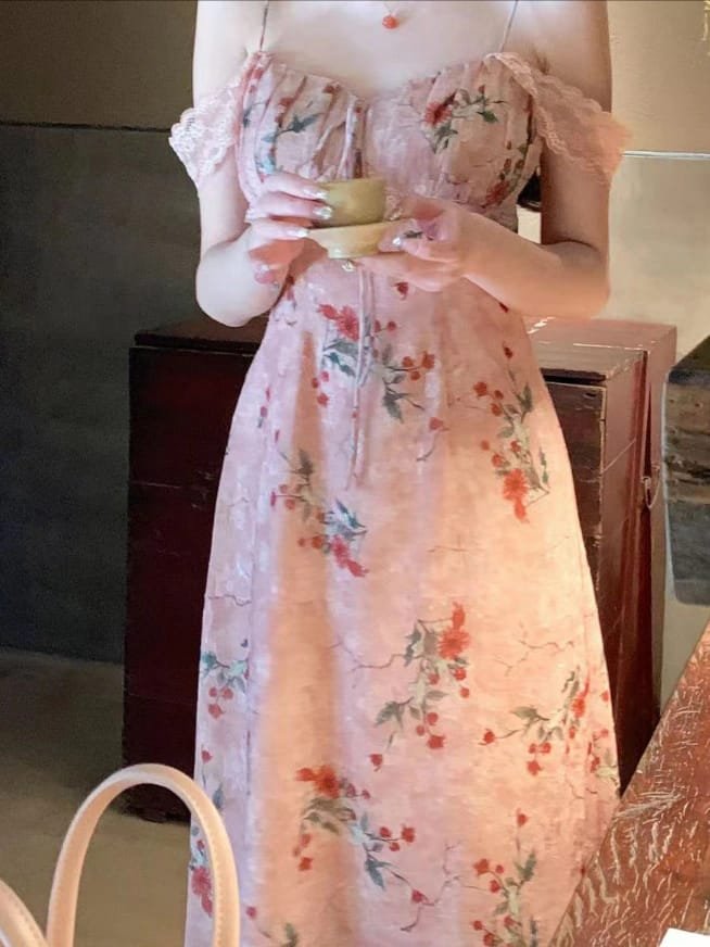 IMG-20251014-WA0049 Best selling women's premium dresses - Image 1